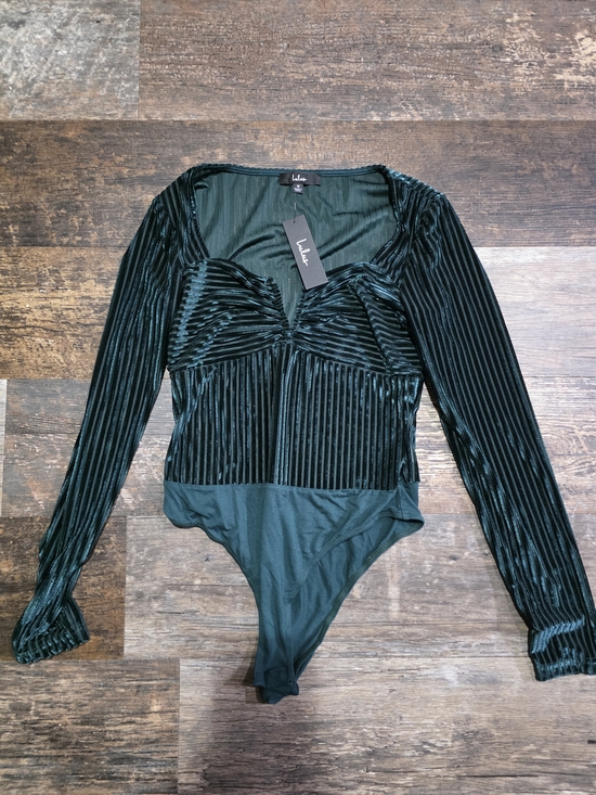Lulus Tops - Lulu's Emerald Green Velvet Ribbed Long Sleeve Bodysuit